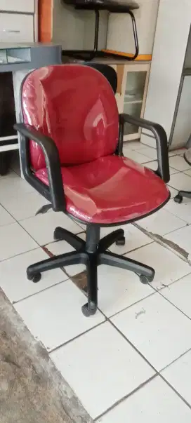 Kursi kantor setaf murah