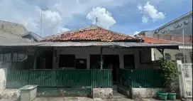 Dijual rumah bawah NJOP cocok bangun ulang kos di cideng Jakarta Pusat