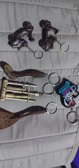 Gantungan Kunci
