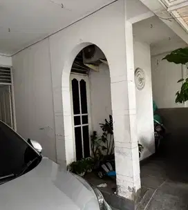 Dijual Rumah di Vila Dago Tol Ciputat