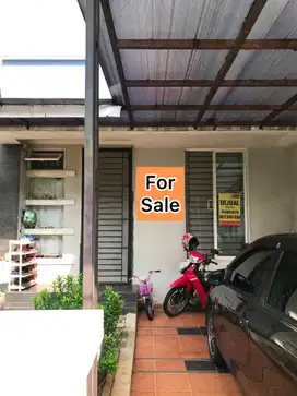 DI JUAL RUMAH 2 LANTAI CLUSTER TOPAZ PHG di Gading Serpong