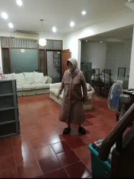 Harga miring banget, Rumah dijual di Tebet, Jalan 2 mobil