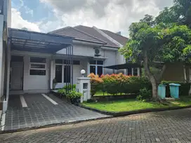 (Dekat UNDIP) Rumah Graha Estetika Banyumanik Tembalang