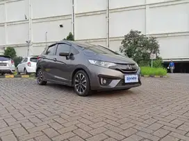 TDP 10JT Honda Jazz 1.5 RS Bensin-AT Abu-Abu 2017