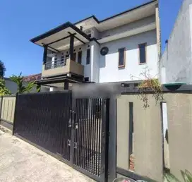 DILELANG Rumah murah bagus 2 lantai siap huni Komplek Cibaduyut Permai