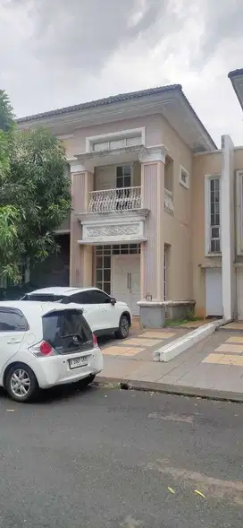 Disewakan cluster menaggio gading serpong