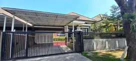 Disewakan Rumah di Kota Baru Parahyangan, Kawasan Bandung Tempo Doeloe