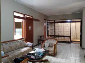 Rumah Hook Luas Bisa Untuk Kantor di Sukaluyu Bandung