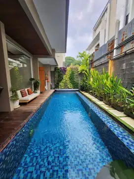 Cipete Kemang Modern Minimalist House Dalam Townhouse