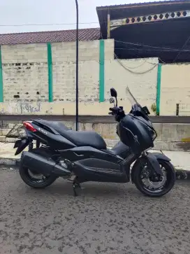 Yamaha Xmax 2022