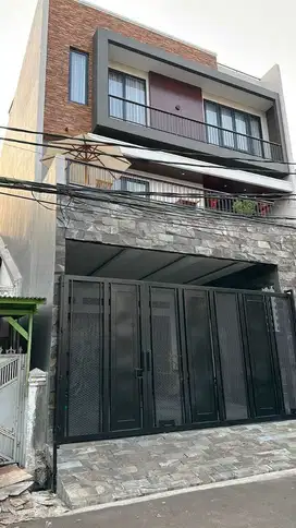 Dijual Rumah Muara Karang BLOK 8 uk 200m2 Furnished Mewah at Jakut