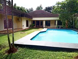 Sewa Rumah Besar 1 Lantai di Kemang Bisa Untuk Kantor