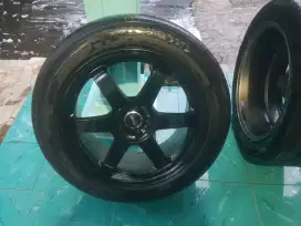 Velg TE37 Ring 18 lebar 8,5