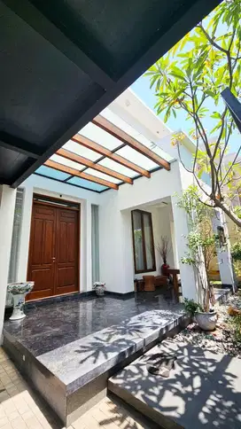 JUAL RUMAH GRAHA FAMILY MINIMALIS BLOK DEPAN BAGUS 2 LANTAI SHM MURAH