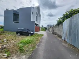 Tanah Jalan Kabupaten Area Perumahan Trihanggo Sleman Dalam Ringroad