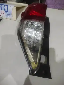Lampu stop Innova reborn