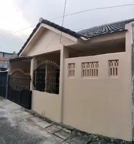 Rumah disewakan area Bronggalan Sawah Surabaya harga terjangkau