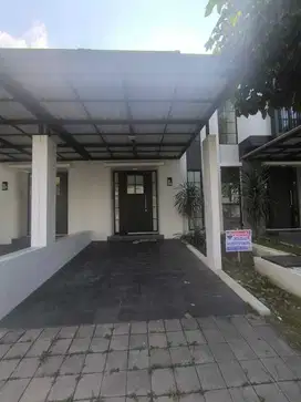 Disewakan Rumah Citraland Driyorejo CBD 2 Lantai