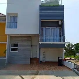 Dijual Rumah di Taman Simpruk Lippo Cikarang