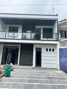 Dijual Rumah Bagus Cluster Beverly Lippo Cikarang