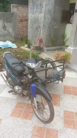 dijual becak bekas