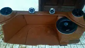 subwoofer dan speaker mobil