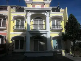 Villa 2 Lantai Green Apple (Hook)