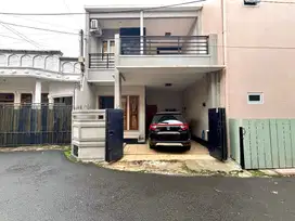Rumah Modern Minimalis Semi Furnished di Tebet Dalam