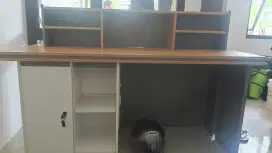 Meja kantor merek informa