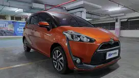 TDP Rendah Toyota Sienta 1.5 V Bensin-AT 2016 Orange CJVGB