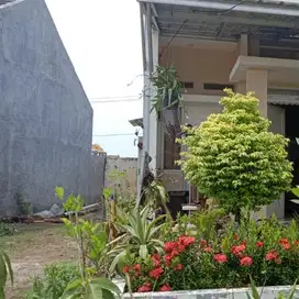 Dijual rumah siap huni di Grand Mekarsari
