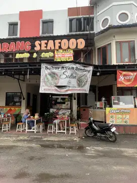Dijual Ruko + usaha yg masih berjalan di Legenda Wisata