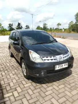 Livina 1.8 XV /AT