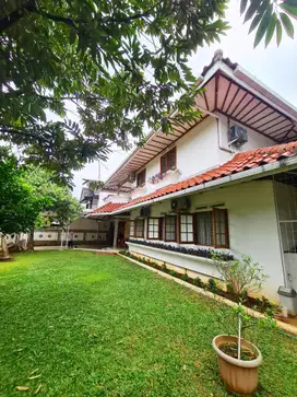 MURAH! SUPER NEGO! BU! Rumah Lebak Bulus Dijual. Komplek, Jalan Utama