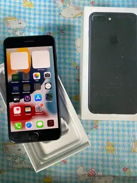 Iphone 7 plus 32gb resmi semua kartu lancar gak ada minus