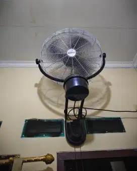 Kipas Regency tornado stainless 21