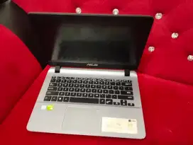 Asus x407u slim core i7 GEN8 RAM 16 SSD 512/Nvidia mx130 siap libas