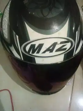 Helm MAZ teropong
