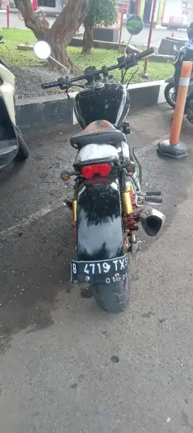 Yamaha scorpio z 225 cc custom