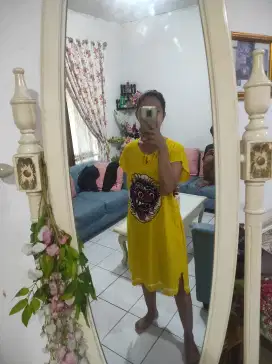 Standing Mirror Putih