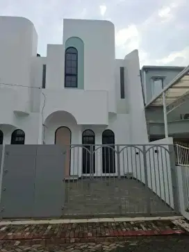 Dijual rumah 2 lantai hdp timur citra garden 2