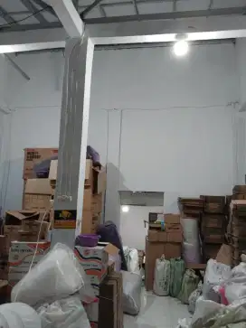 Dijual Rumah – Cocok untuk Tempat Tinggal atau Usaha Konveksi