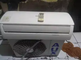Di jual ac aux 3/4pk ,+pasang, garansi.