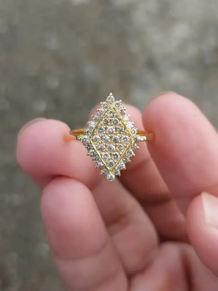 Cincin Wanita Emas Full Berlian Erofa