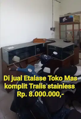 Dijual murah etalase toko mas