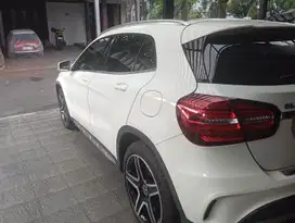 Mercedes-Benz GLA200 2018 Bensin