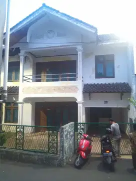 Dijual rumah luas 211 m2 pondok labu