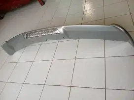 Spoiler original yaris tipe E 2011