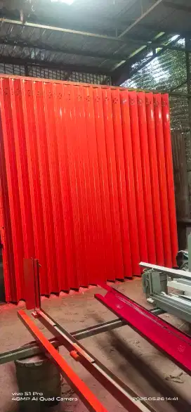 pintu harmonika