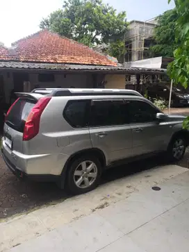 Nissan X-Trail 2010 Bensin AT 2.5 XT